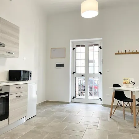 לינה וארוחת בוקר Jolie