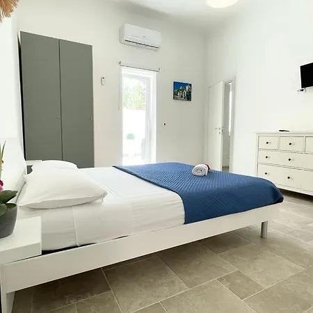 Jolie לינה וארוחת בוקר